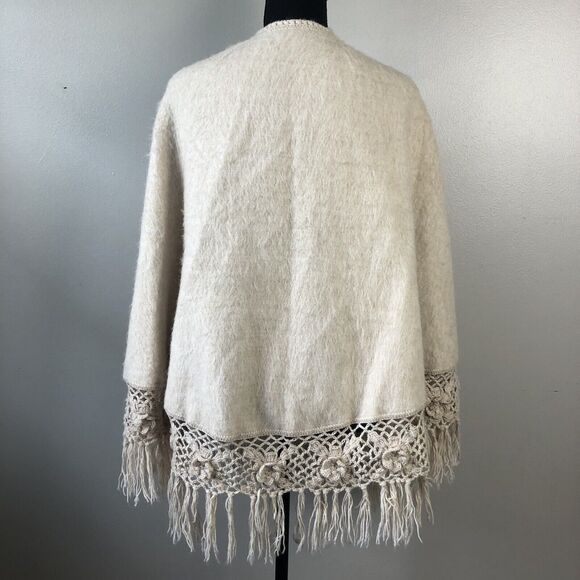 Artesania Celtex Alpaca Poncho OS Beige Flower Crochet Tassel Hand Made in Peru - Picture 8 of 13